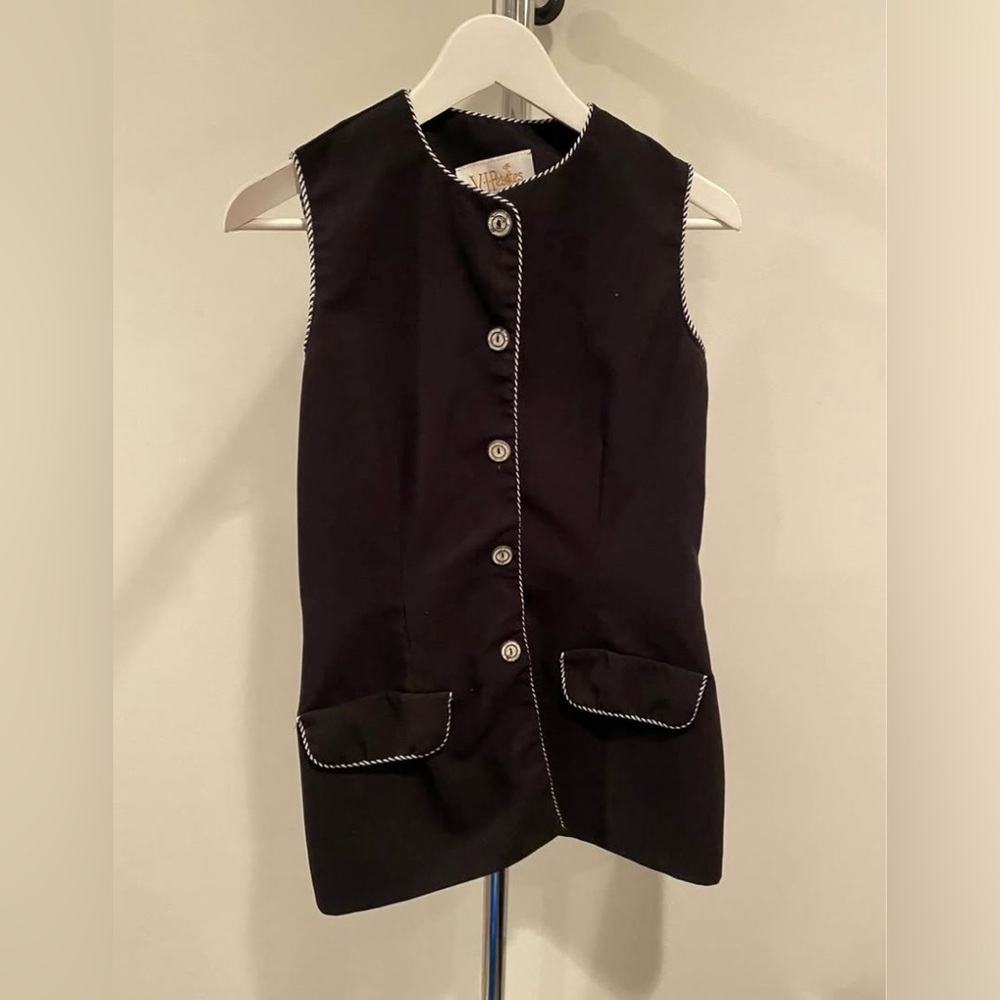 Black Sleeveless Button-Up Tunic/Vest